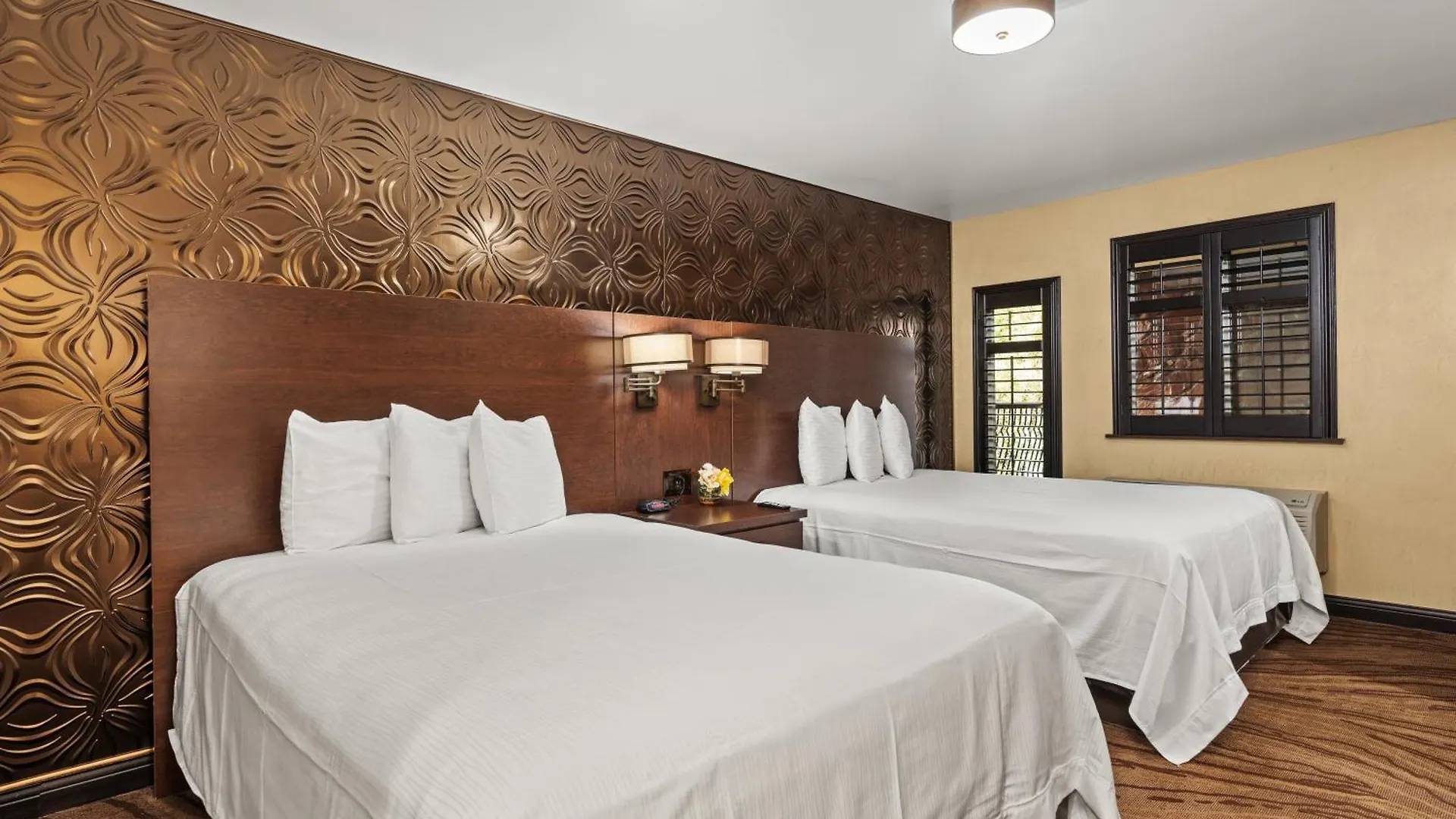 Ellis Island Hotel Casino & Brewery Las Vegas